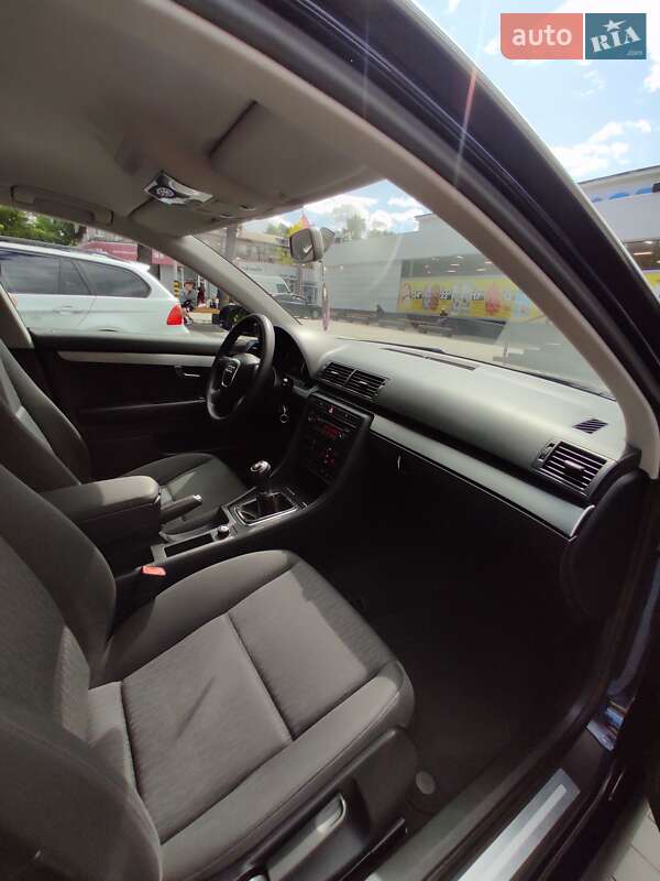 Седан Audi A4 2006 в Каменском