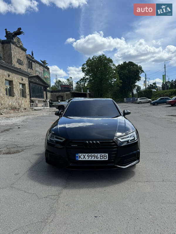 Седан Audi A4 2016 в Харькове