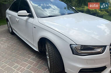 Седан Audi A4 2015 в 