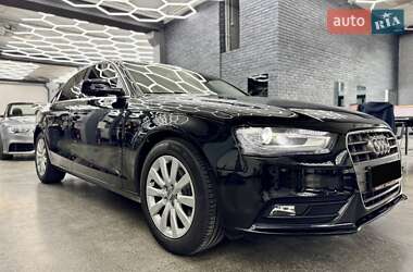 Седан Audi A4 2012 в 