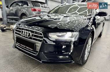 Седан Audi A4 2012 в Киеве