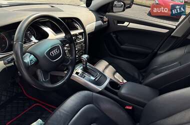 Седан Audi A4 2012 в 