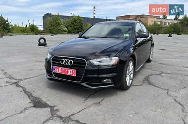 Седан Audi A4 2015 в 