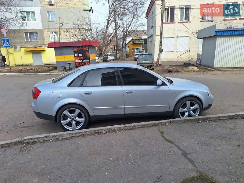 Седан Audi A4 2002 в Одессе