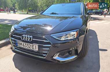 Седан Audi A4 2021 в 