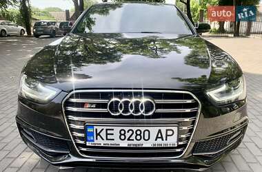 Седан Audi A4 2014 в 
