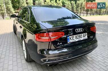 Седан Audi A4 2014 в 