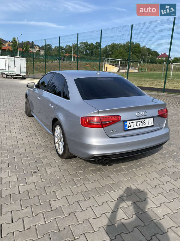 Седан Audi A4 2014 в Ивано-Франковске