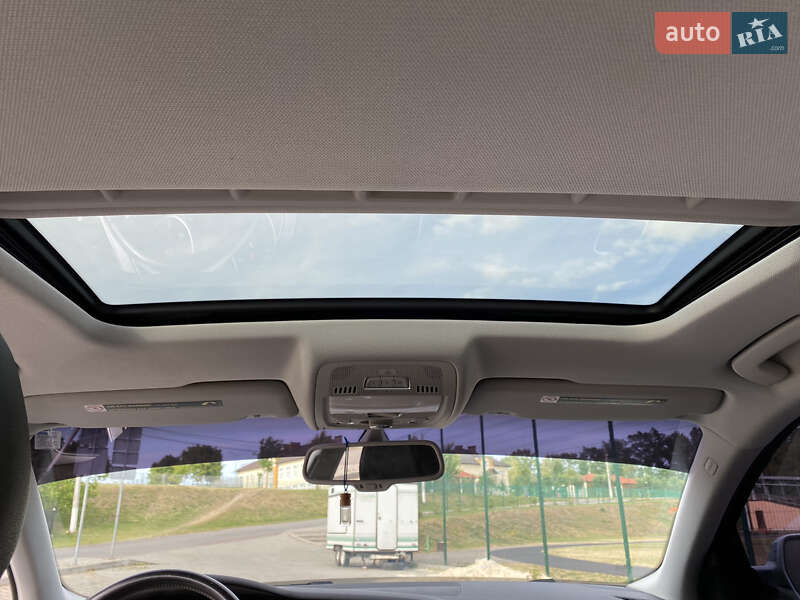 Седан Audi A4 2014 в Ивано-Франковске