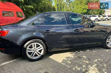 Седан Audi A4 2016 в 