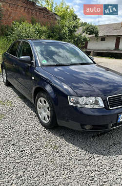 Седан Audi A4 2001 в 