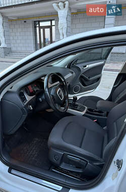 Седан Audi A4 2010 в 
