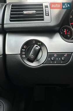 Седан Audi A4 2006 в 
