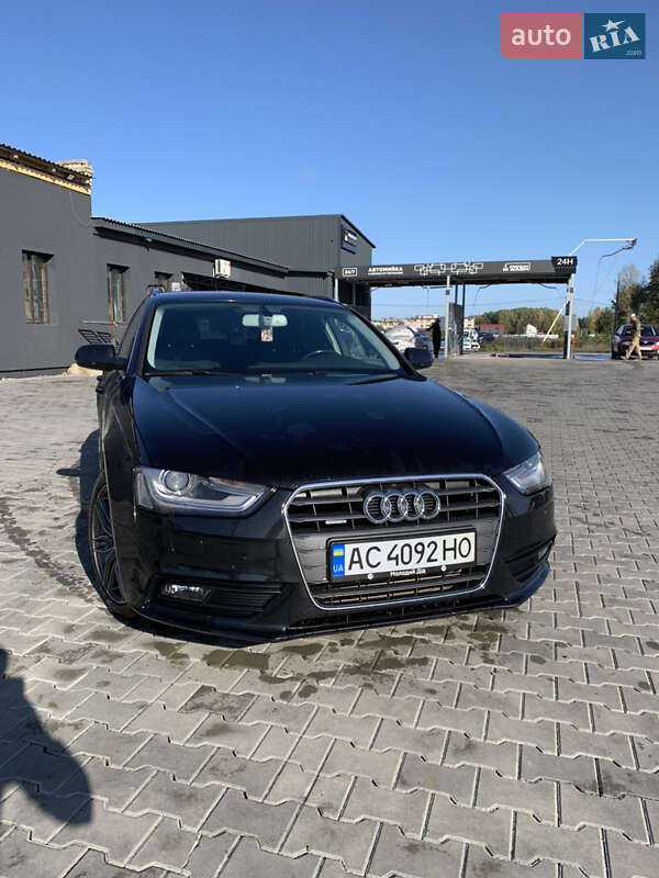 Універсал Audi A4 2012 в Луцьку