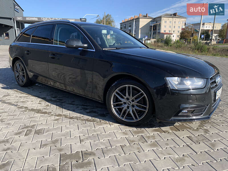 Універсал Audi A4 2012 в Луцьку