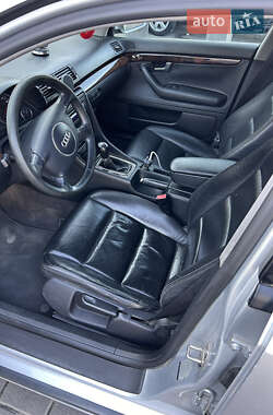 Седан Audi A4 2002 в 