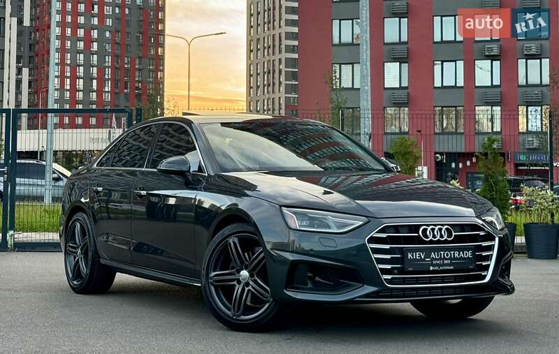 Седан Audi A4 2020 в 