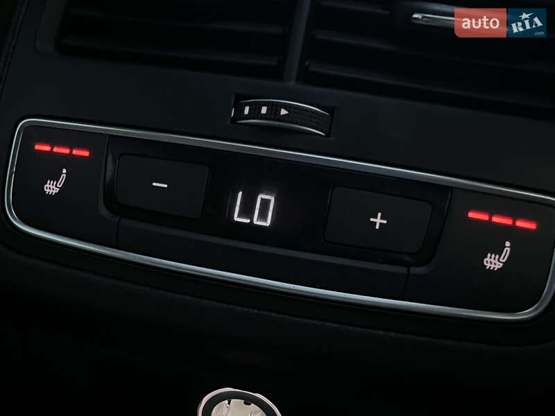 Седан Audi A4 2017 в Николаеве