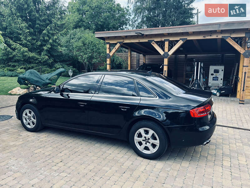 Седан Audi A4 2009 в Киеве