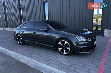 Седан Audi A4 2018 в 