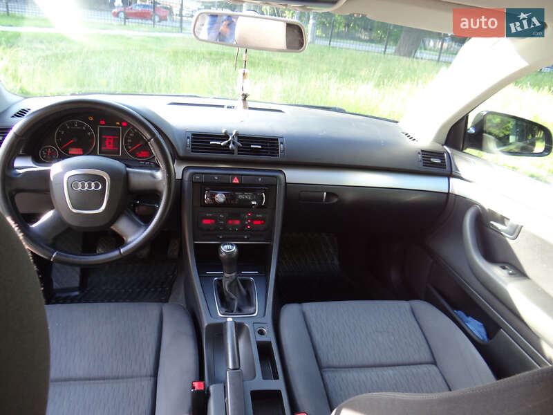 Седан Audi A4 2006 в Чернигове