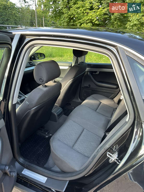 Седан Audi A4 2006 в Чернигове