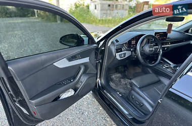Универсал Audi A4 2018 в 