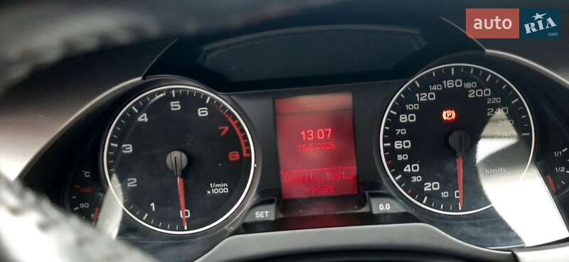 Седан Audi A4 2010 в Куликовке