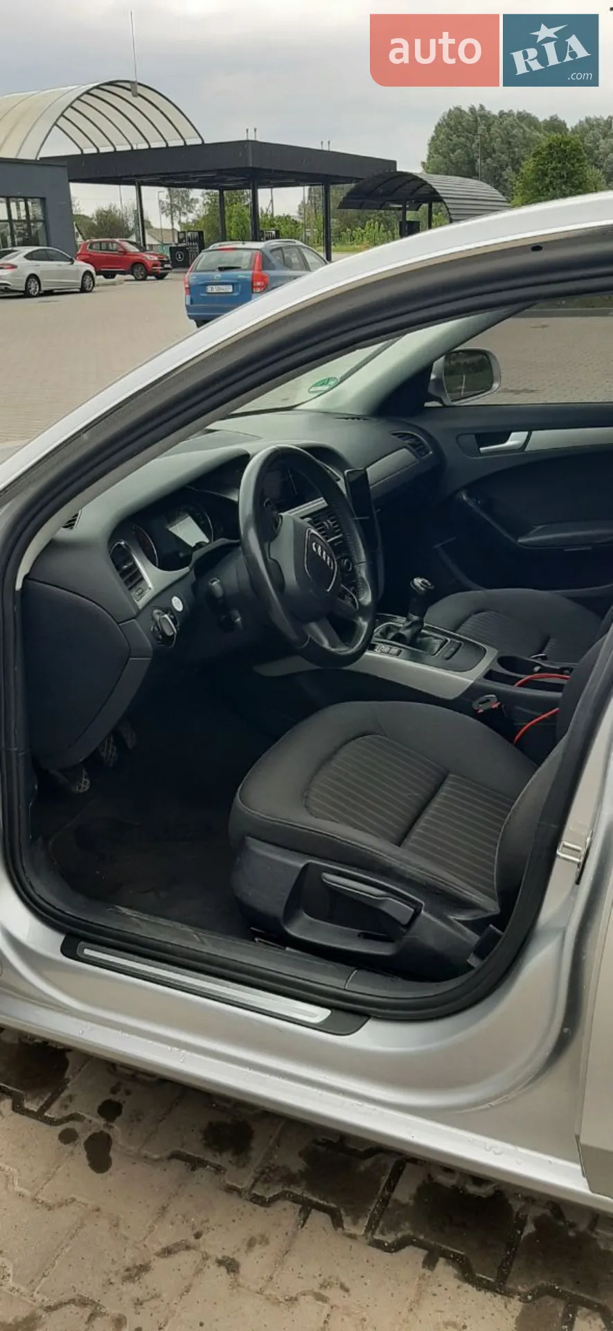 2010 Audi A4 - мініатюра 11