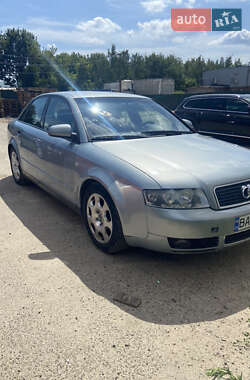Седан Audi A4 2001 в 