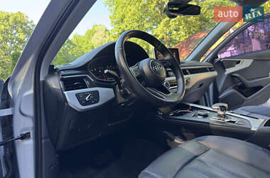 Седан Audi A4 2017 в 