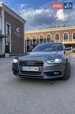 Седан Audi A4 2014 в 