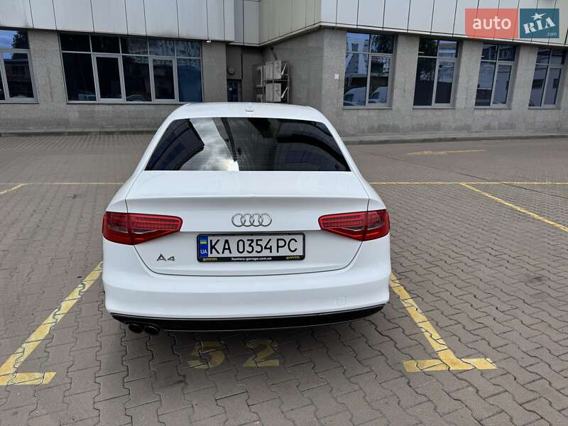 Седан Audi A4 2013 в Киеве