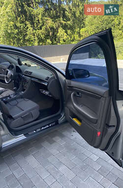Седан Audi A4 2002 в 