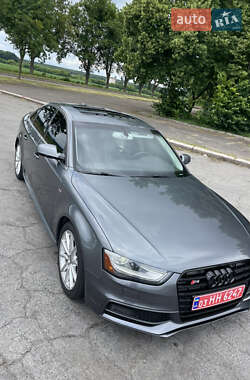 Седан Audi A4 2015 в 