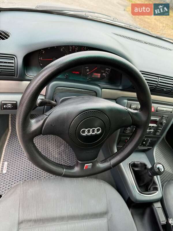 Универсал Audi A4 1999 в Луцке