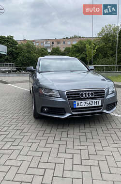 Седан Audi A4 2012 в Луцьку