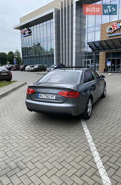 Седан Audi A4 2012 в 