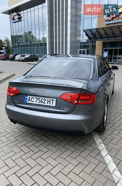 Седан Audi A4 2012 в 