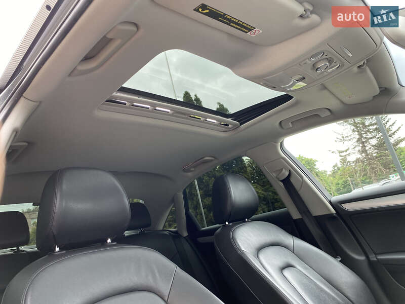 Седан Audi A4 2012 в Луцке