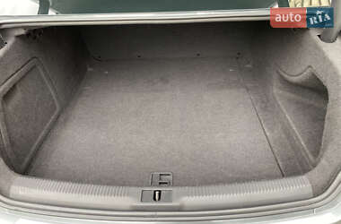Седан Audi A4 2012 в 