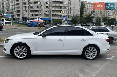 Седан Audi A4 2016 в 