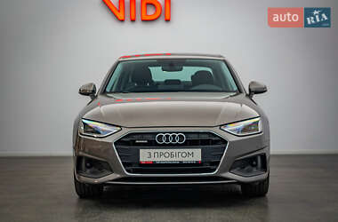Седан Audi A4 2021 в 