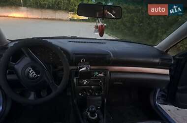 Седан Audi A4 1996 в 