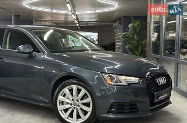 Седан Audi A4 2017 в 