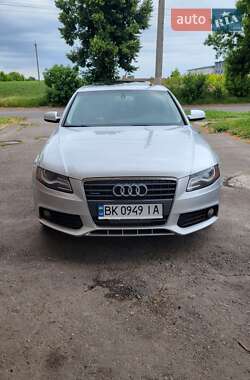 Седан Audi A4 2012 в 