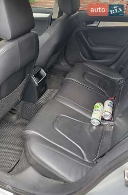 Седан Audi A4 2012 в 