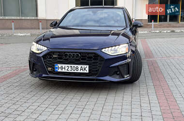 Седан Audi A4 2023 в 