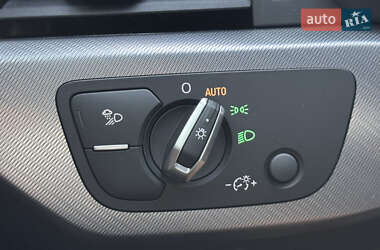 Седан Audi A4 2023 в 
