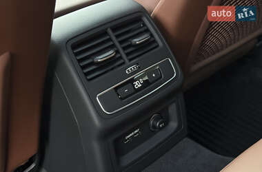 Седан Audi A4 2023 в 